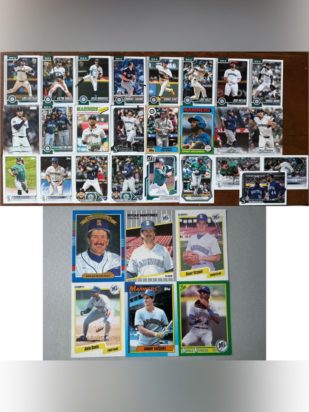 Seattle Mariners Topps Baseball Cards. Lot of 31: 2026/2025/2023/2022/1990